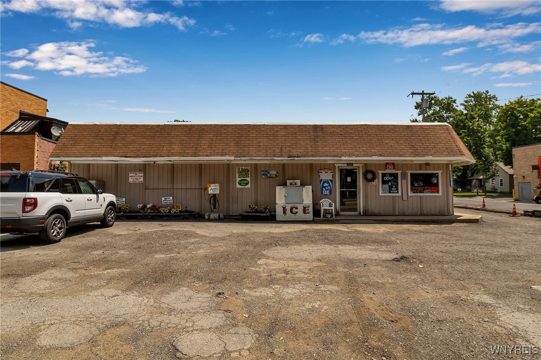 10557 Main Street