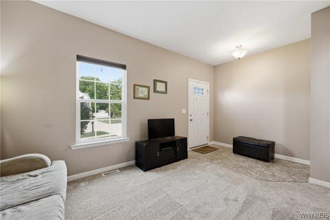 Tiny photo for 5067 Woodway Court, Hamburg, NY 14075 (MLS # B1690224)