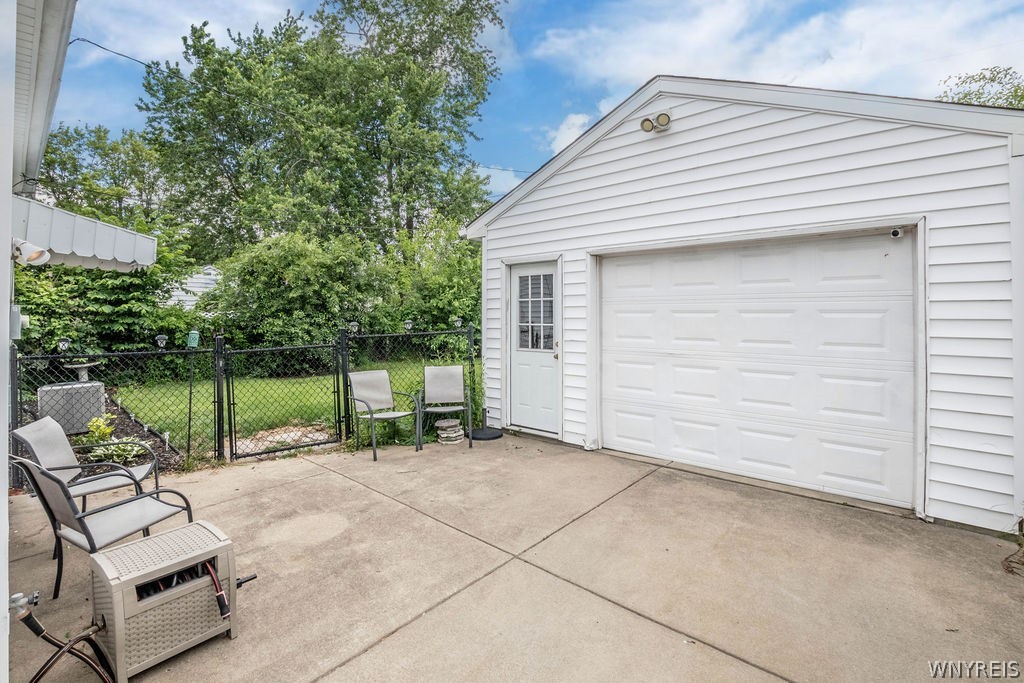 475 Capen Boulevard