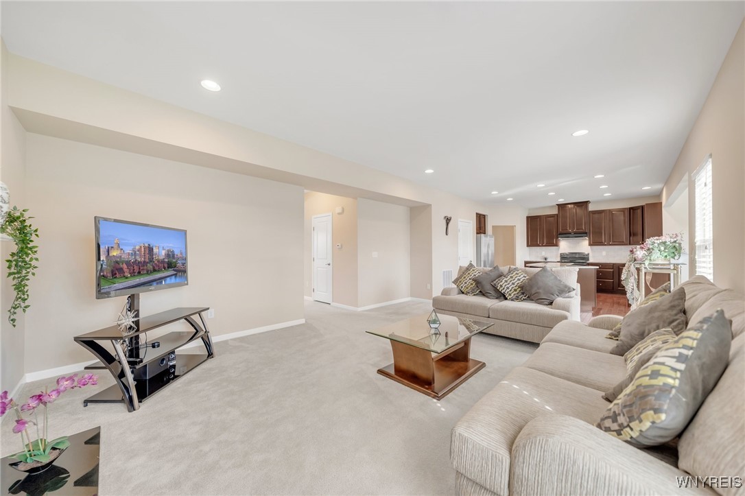 77 Waterway Lane, Amherst, New York image 18