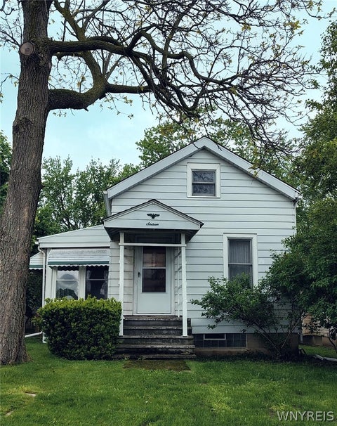 Homes For Sale - 16 Crestview Avenue<br/> Cheektowaga, NY 14225