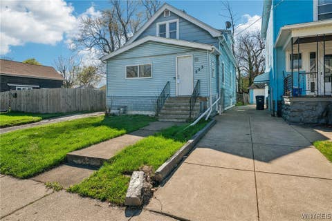 Homes For Sale - 203 Hutchinson Avenue<br/> Buffalo, NY 14215