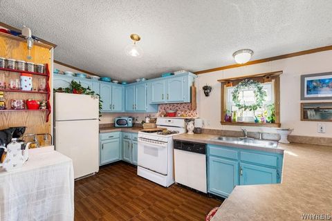 Tiny photo for 1407 Breeze Way East WAY E, Newfane, NY 14108 (MLS # B1700049)