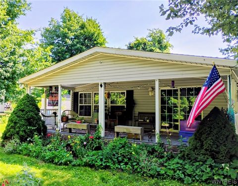 Photo of 1407 Breeze Way East WAY E, Newfane, NY 14108 (MLS # B1700049)