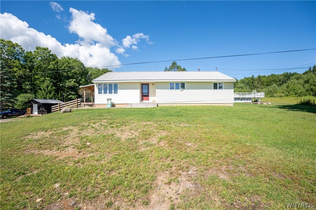 Photo of 9943 Cottage Nashville Road, Dayton, NY 14138 (MLS # B1693580)