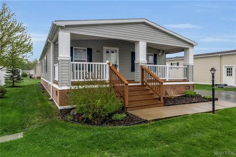 Photo of 9899 Tobermory Avenue, Clarence, NY 14031 (MLS # B1682406)