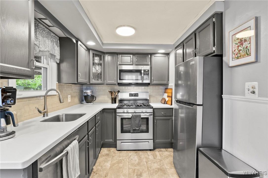 1587 Parker Boulevard, Tonawanda, New York image 7