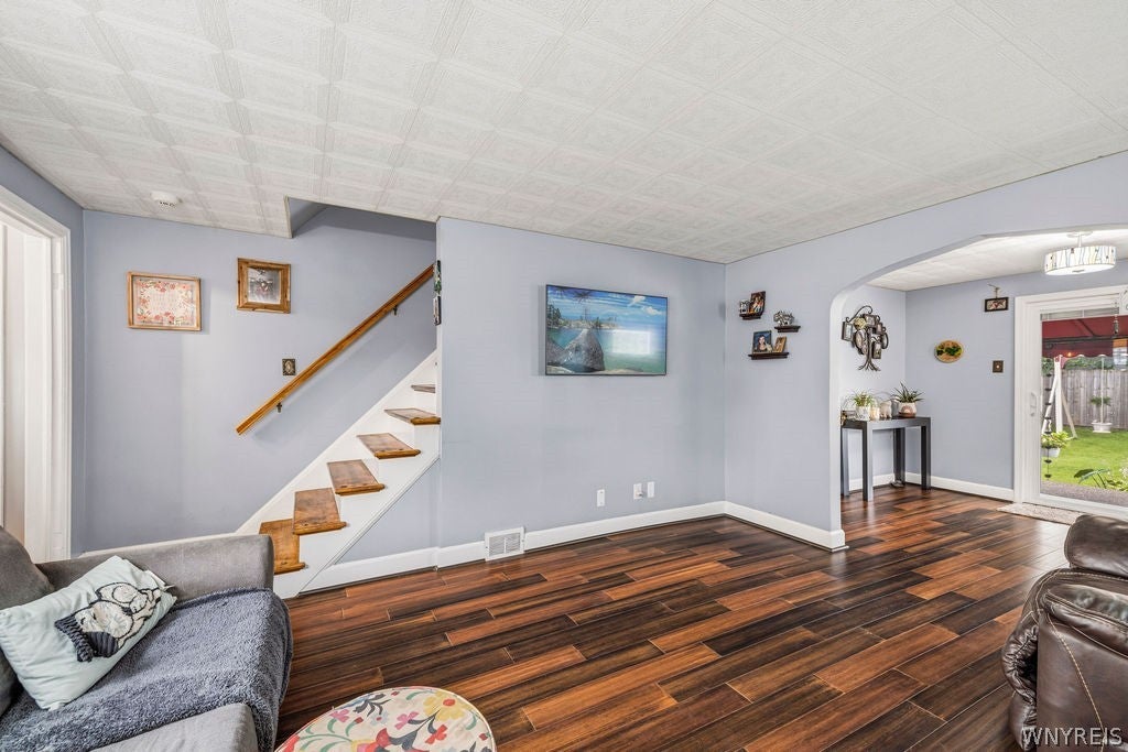73 Linden Avenue