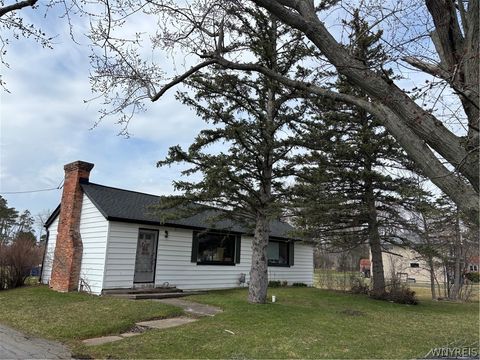 Photo of 190 Ayer Road, Amherst, NY 14221 (MLS # B1670241)