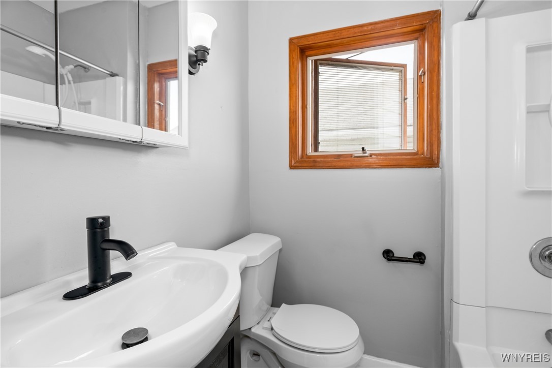 19 Mayville Avenue, Tonawanda, New York image 24