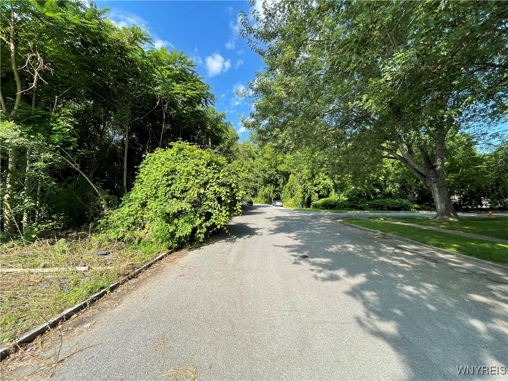 8301 Valle Drive, Niagara Falls, New York image 8