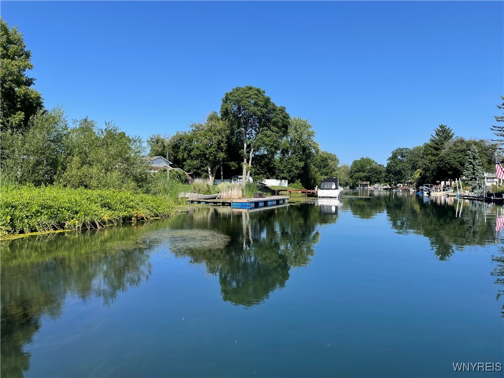 8301 Valle Drive, Niagara Falls, New York image 5