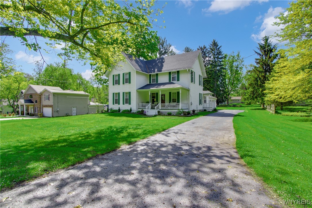 7263 Quaker Road, Orchard Park, New York image 1