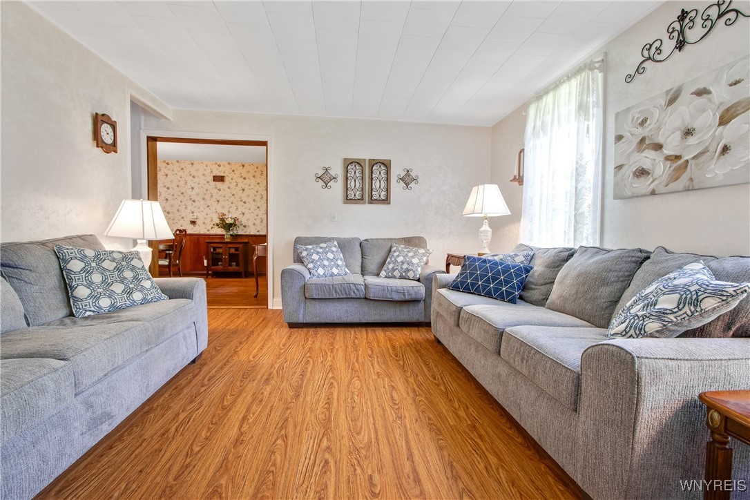 7263 Quaker Road, Orchard Park, New York image 21