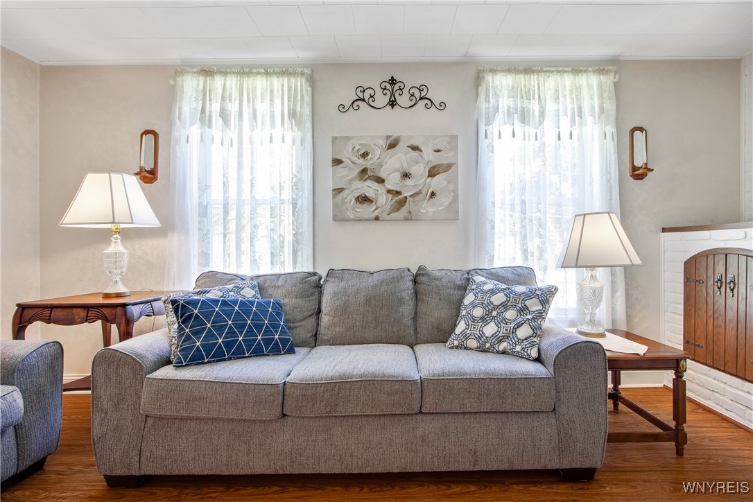 7263 Quaker Road, Orchard Park, New York image 20