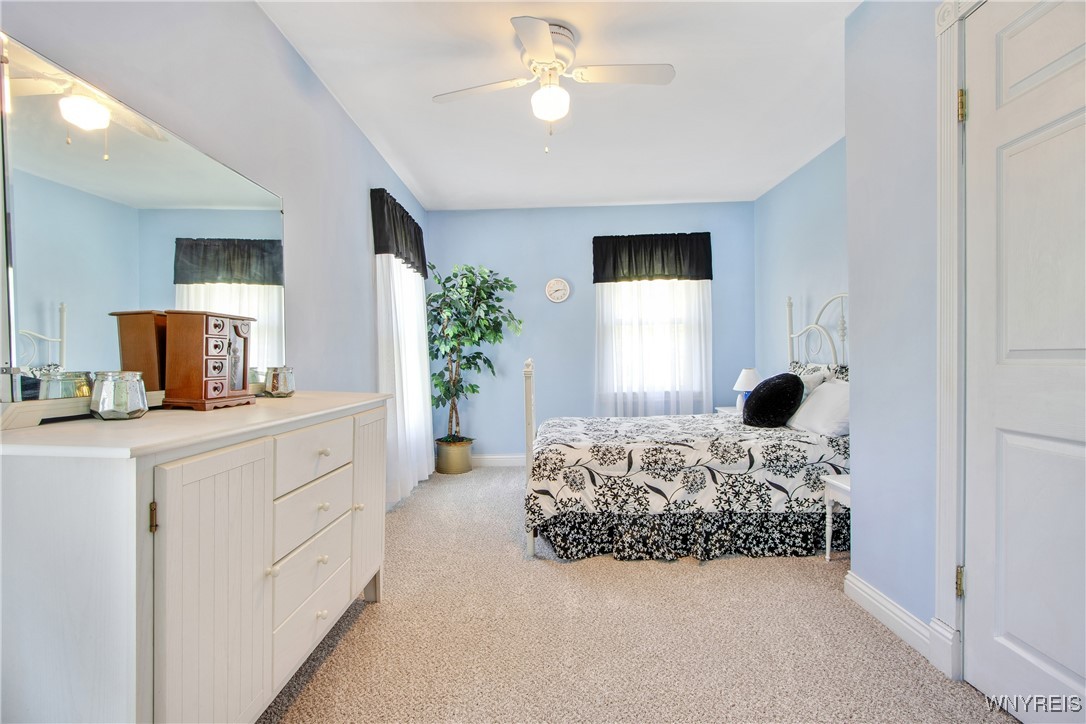7263 Quaker Road, Orchard Park, New York image 27