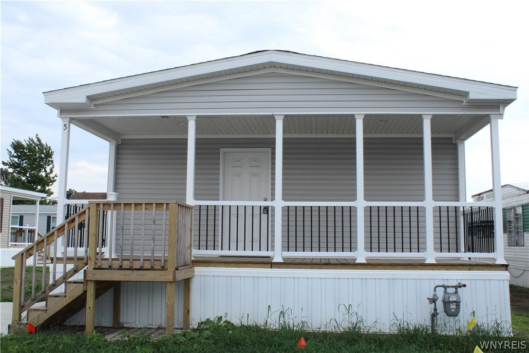 1774 Military Road #5
