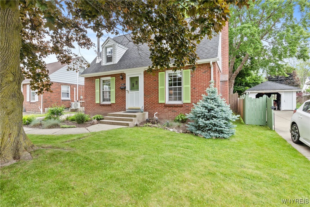 307 Glencove Road