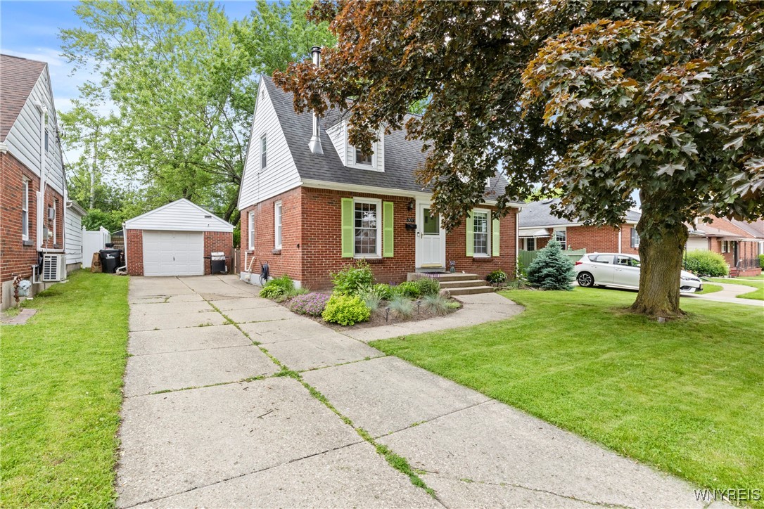 307 Glencove Road