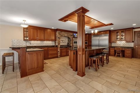 Tiny photo for 40 Waterford Park, Amherst, NY 14221 (MLS # B1655641)