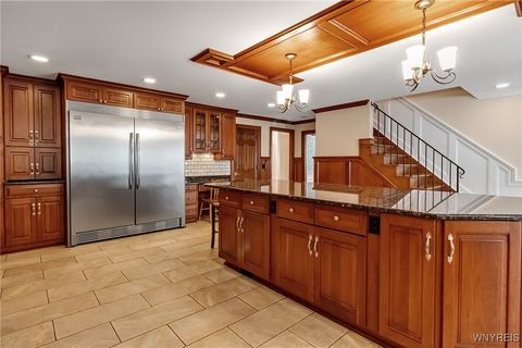 Tiny photo for 40 Waterford Park, Amherst, NY 14221 (MLS # B1655641)