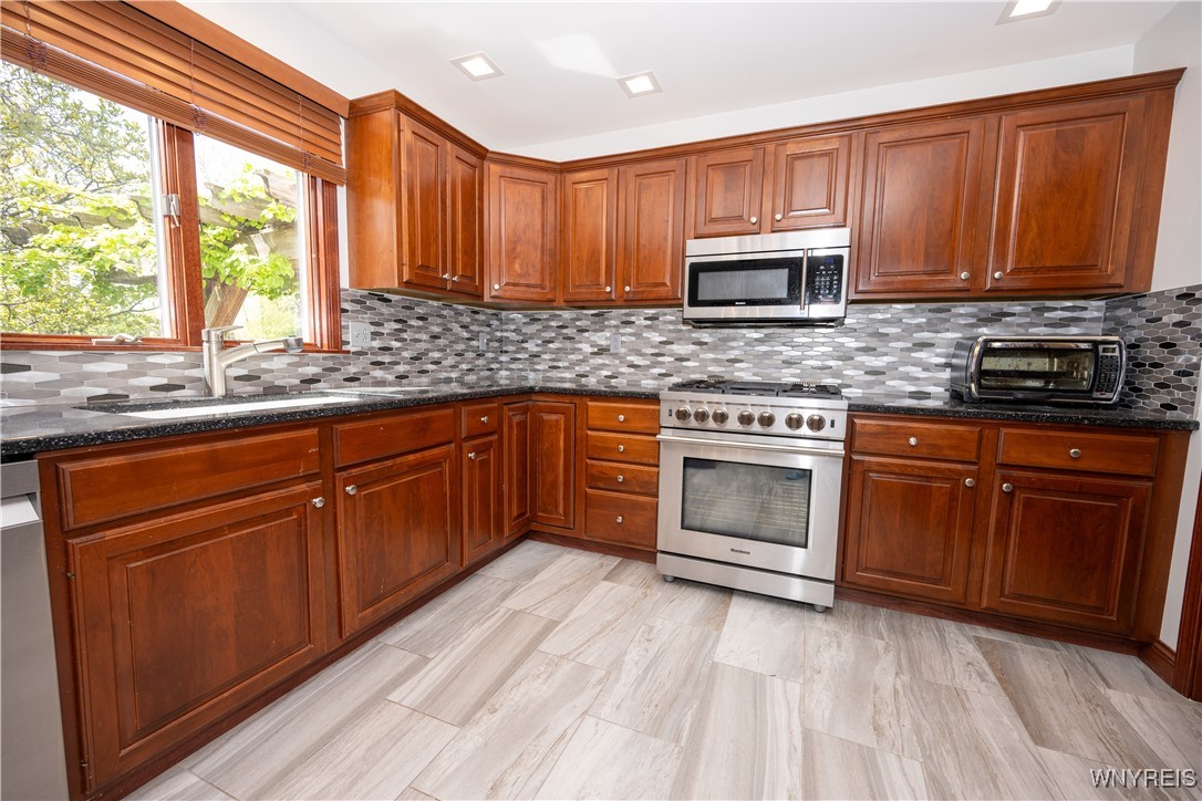 23 Redlein Drive, Lancaster, New York image 10
