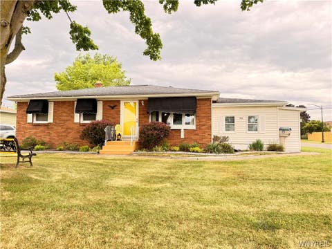 Homes For Sale - 96 Della Drive<br/> Lackawanna, NY 14218