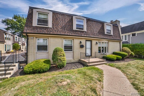 Condo For Sale - 32 Bernhardt Drive #10<br/> Erie County, Amherst, NY 14226