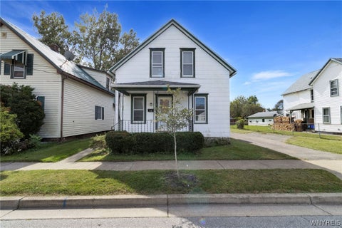 Photo of 23 Wren Avenue, Lancaster, NY 14086 (MLS # B1717843)