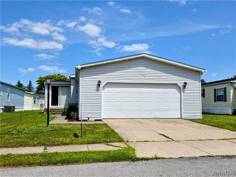 Photo of 123 Golden Pond EST, Newstead, NY 14001 (MLS # B1701704)
