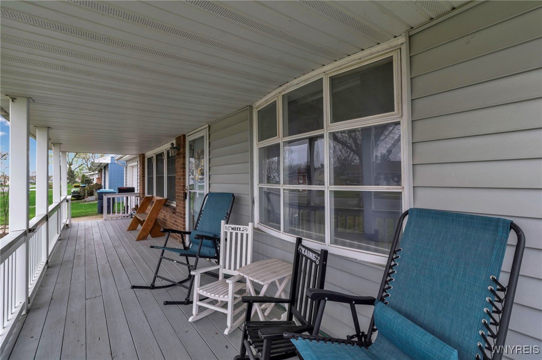 90 Schwegler Road, Grand Island, New York image 2