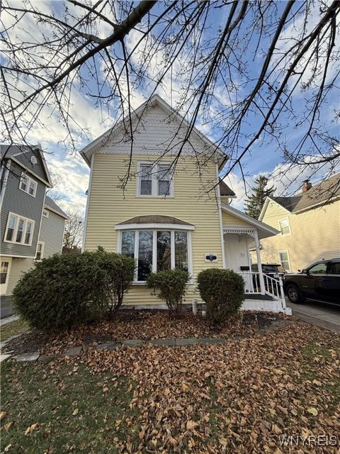 Photo of 27 Lombardy Street, Lancaster, NY 14086 (MLS # B1650132)