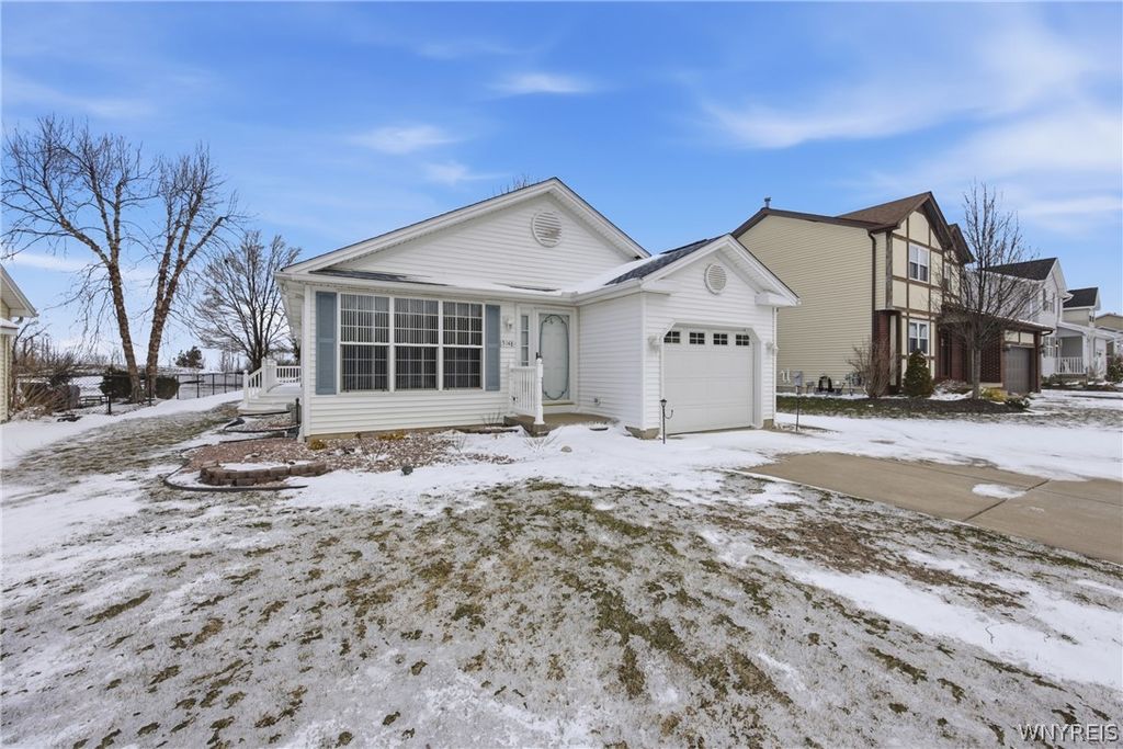 Photo of 5148 Briercliff Drive, Hamburg, NY 14075 (MLS # B1667828)