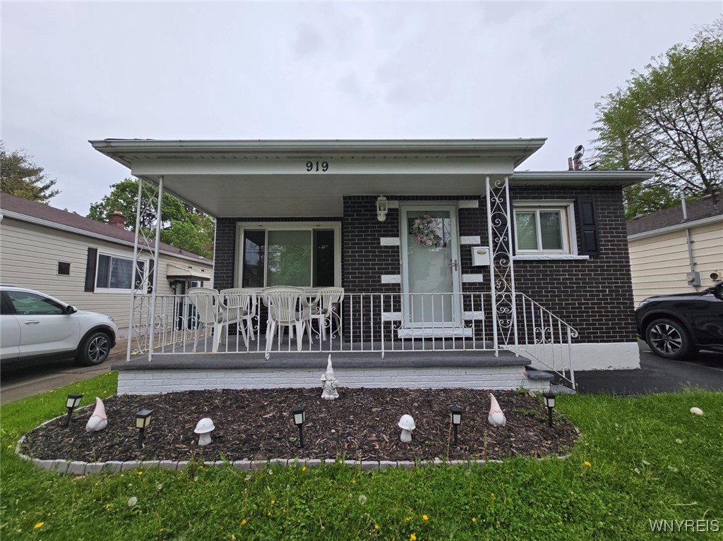 919 88th Street, Niagara Falls, New York image 3