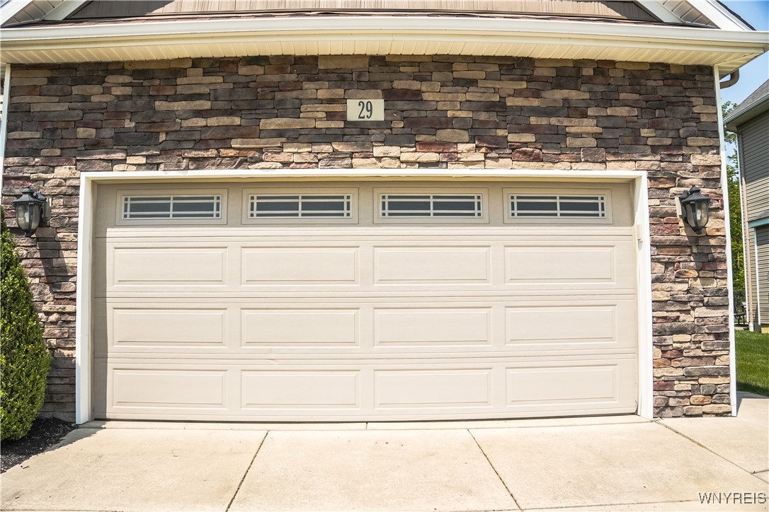29 Worthington Lane, Lancaster, New York image 6