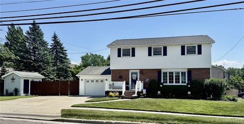Homes For Sale - 573 Columbia Avenue<br/> Erie County, Lancaster, NY 14043