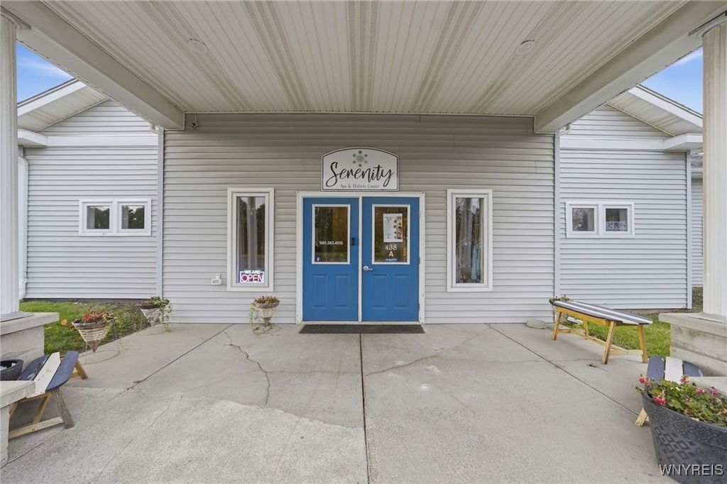 Photo of 438 West Avenue, Albion, NY 14411 (MLS # B1651871)