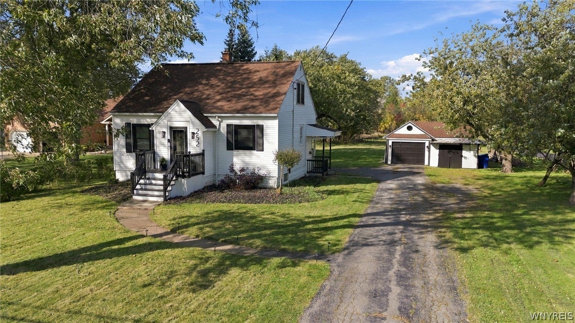 252 East and West Rd