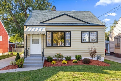 Tiny photo for 38 Riverview Place, Buffalo, NY 14210 (MLS # B1724182)