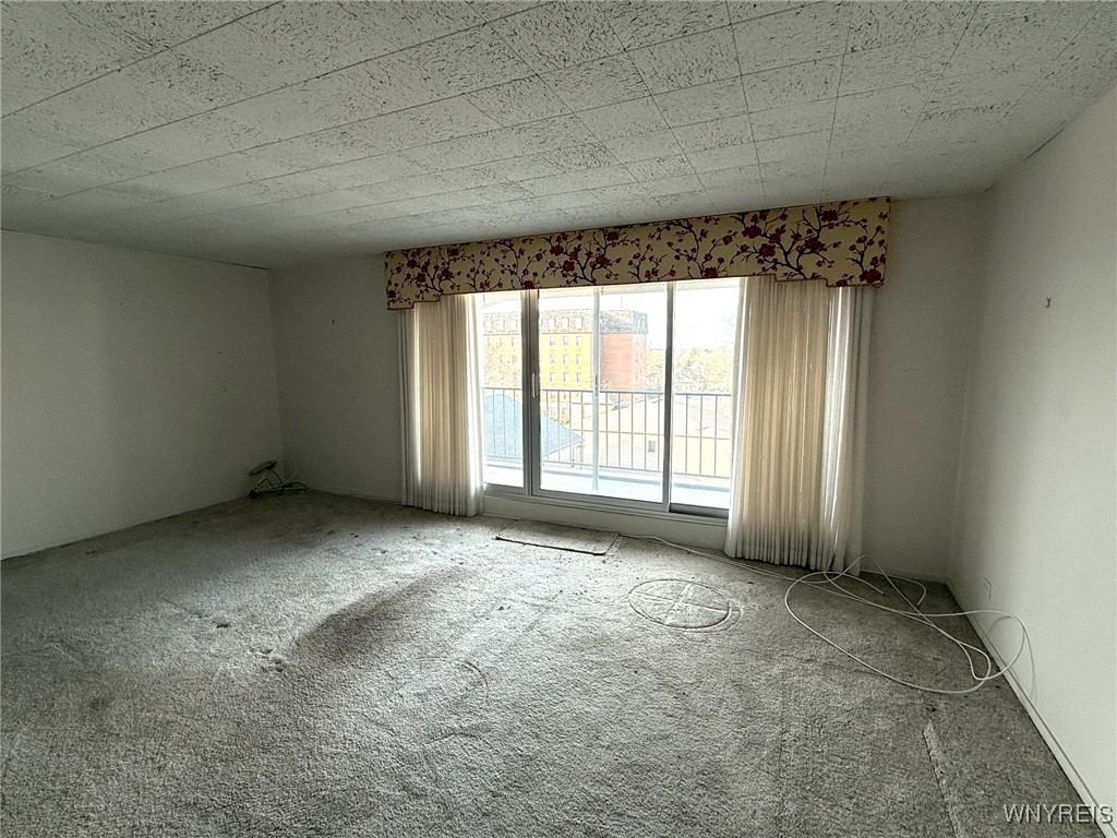 5854 Main Street 403