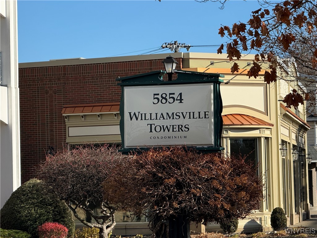 5854 Main Street 403