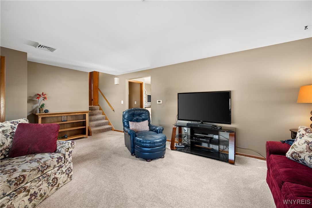 15 W Payne Street, Lancaster, New York image 9