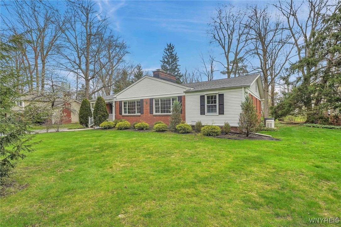 305 Paradise Road