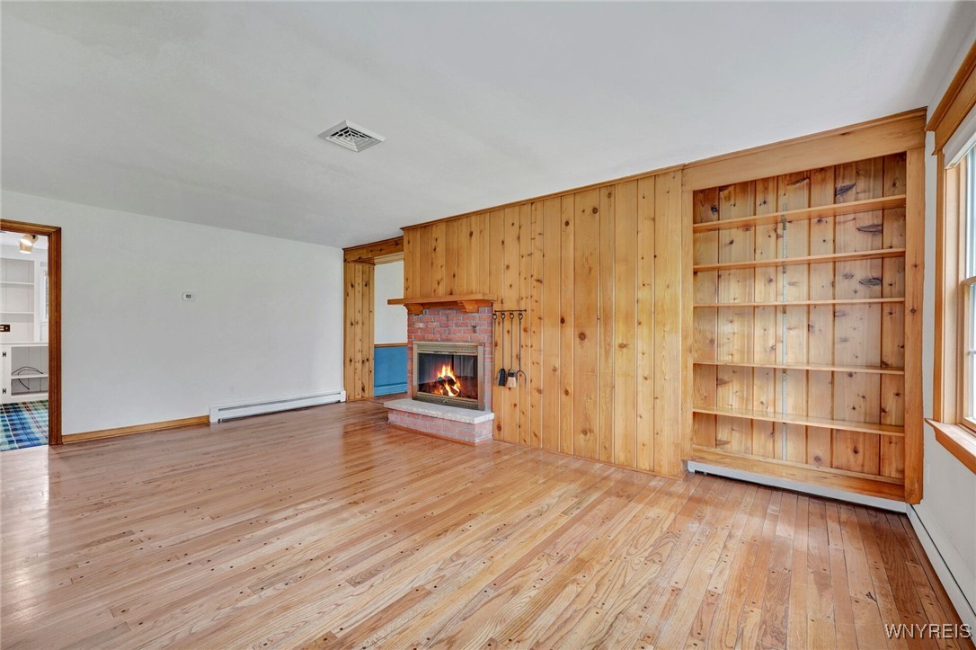 305 Paradise Road