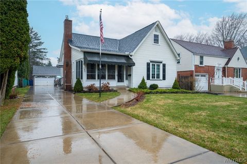 Photo of 162 Ivyhurst Road, Amherst, NY 14226 (MLS # B1667748)