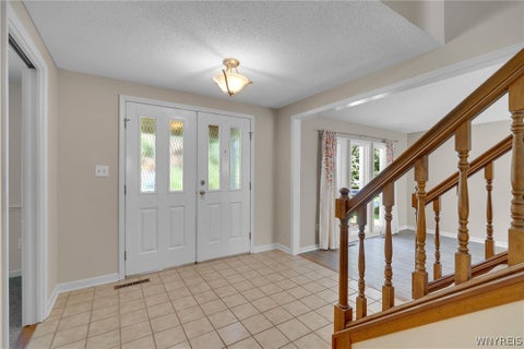 Tiny photo for 2 Greencastle Lane, Amherst, NY 14221 (MLS # B1709024)