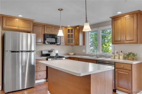 Tiny photo for 2 Greencastle Lane, Amherst, NY 14221 (MLS # B1709024)