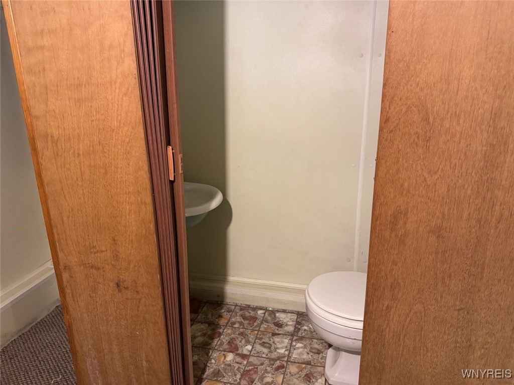 564 Linden Avenue, Aurora, New York image 26