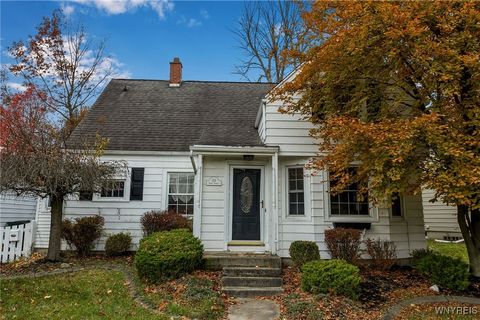 Photo of 134 Reist Street, Amherst, NY 14221 (MLS # B1651282)
