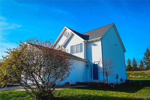 Tiny photo for 5190 Briercliff Drive, Hamburg, NY 14075 (MLS # B1652592)